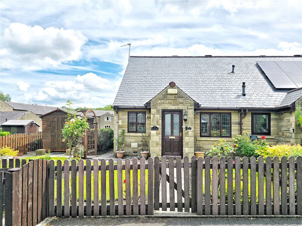 Property photo 1 of 16 End Plot Bungalow