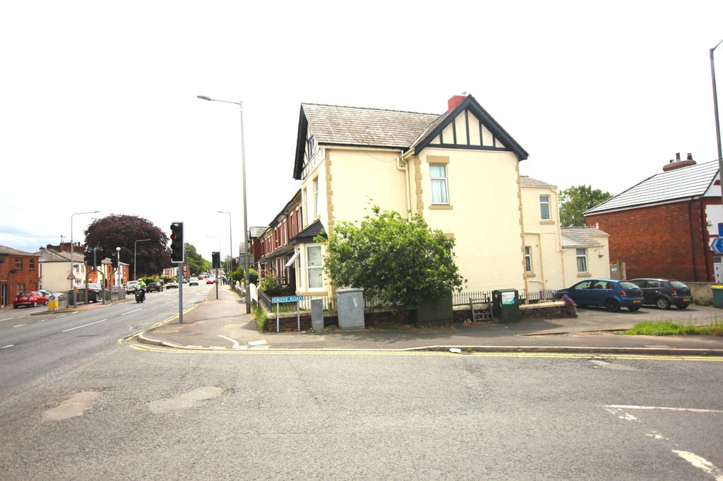 Property photo 3 of 20