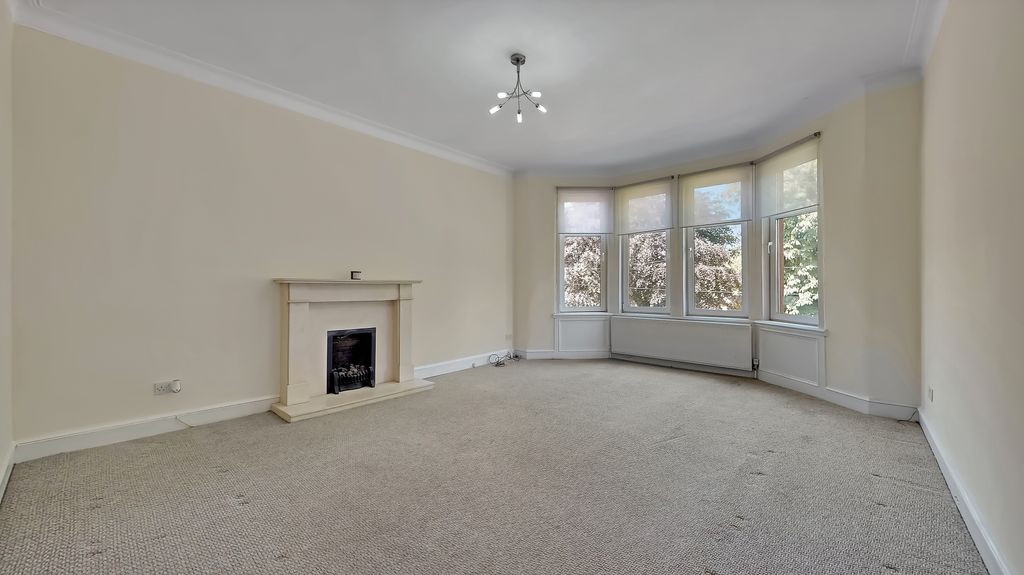 Property photo 2 of 28 18-Print-11 Fleurs Avenue_25