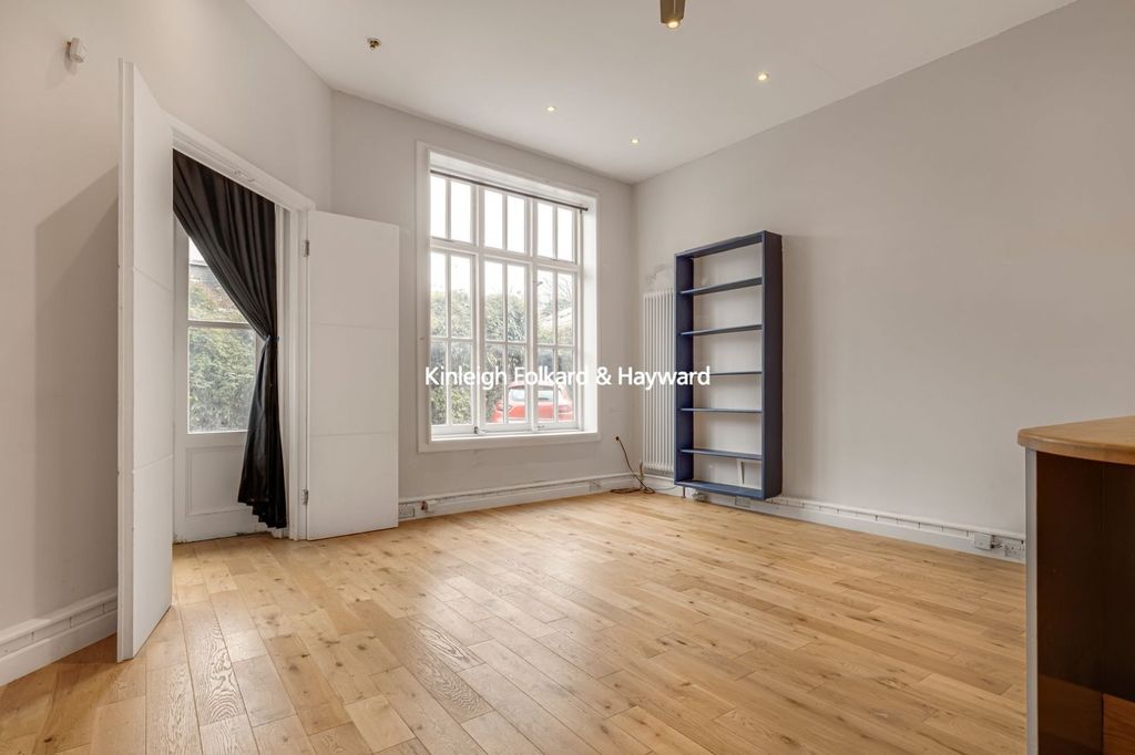 Property photo 3 of 18 Picture No. 11