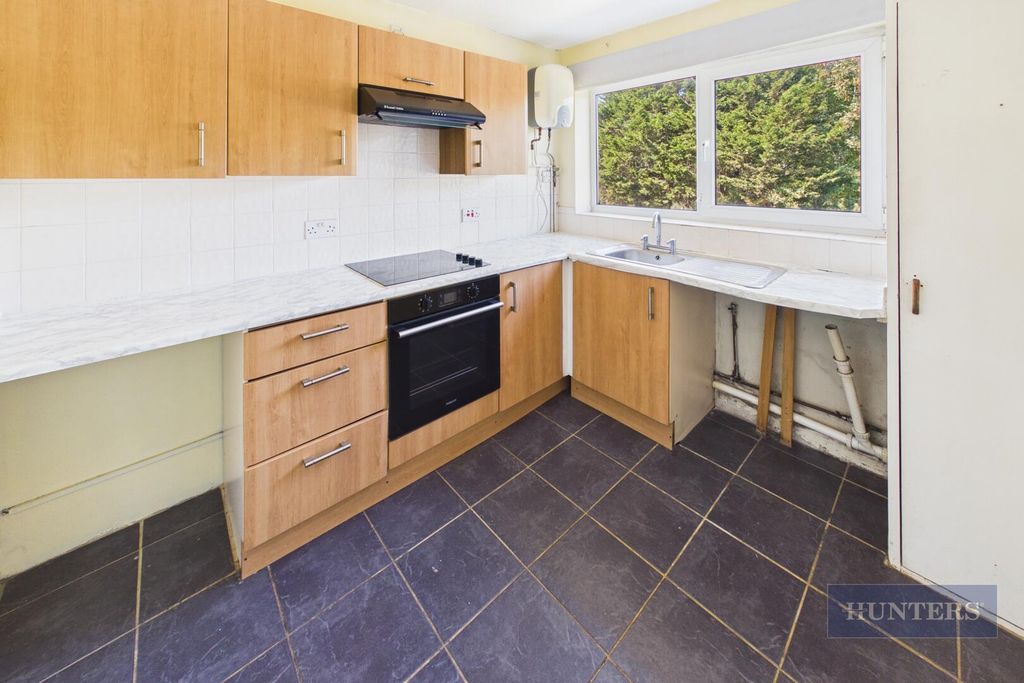 Property photo 2 of 14 Kitchen