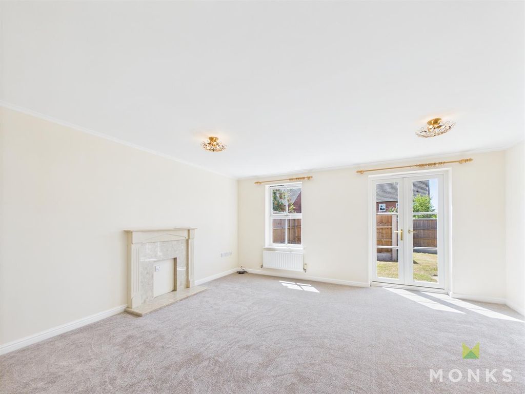 Property photo 3 of 11 Cam01348G0-Pr0717-Still003.Jpg