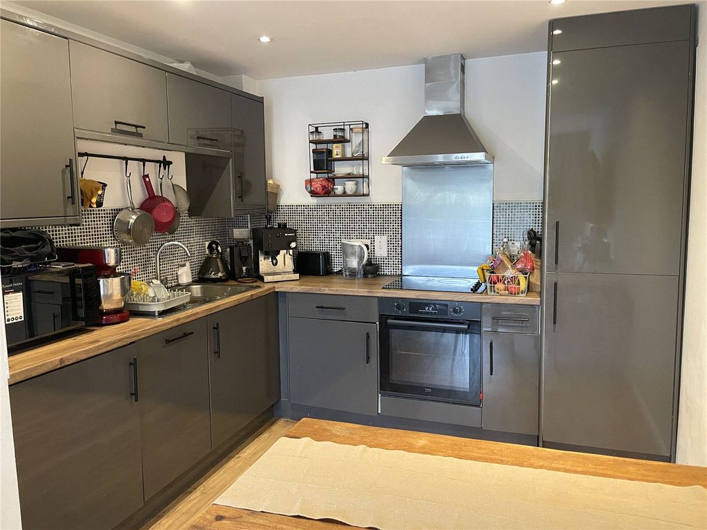 Property photo 2 of 13 Kitchen