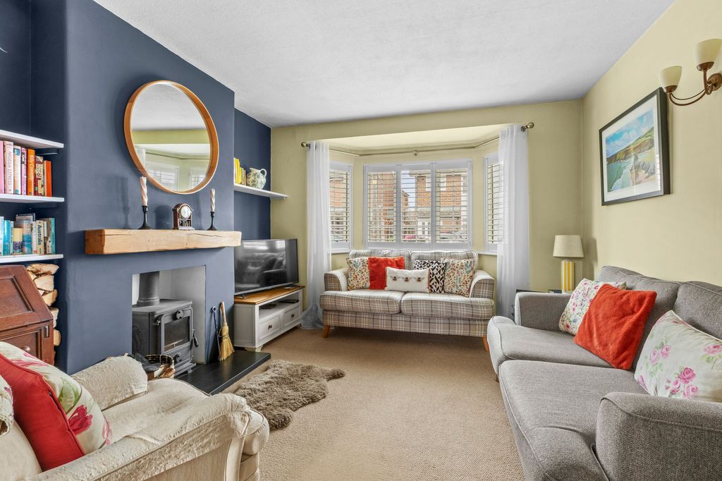 Property photo 3 of 15 Sitting Room