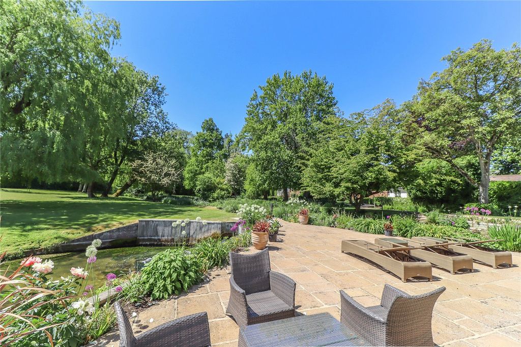 Property photo 2 of 32 Picture No. 40