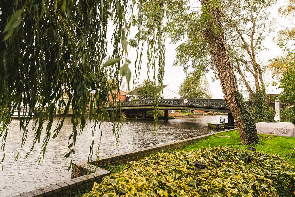 Property photo 1 of 3