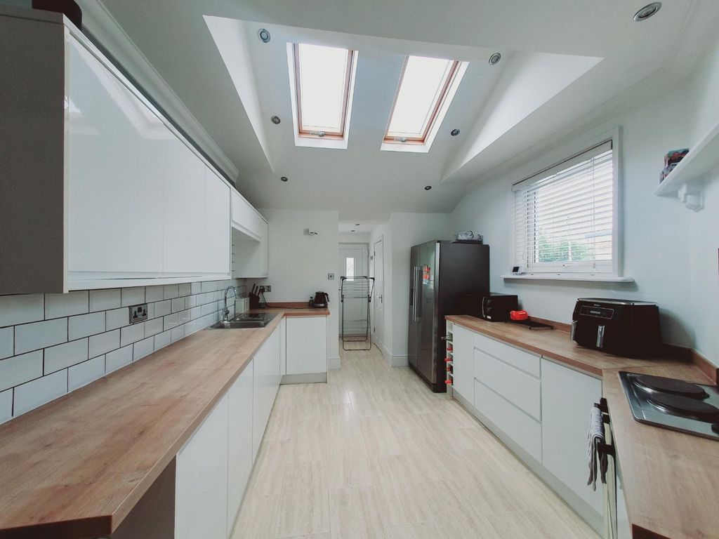 Property photo 2 of 13 Picture No. 09