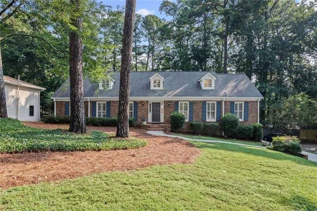 Property photo 1 of 28