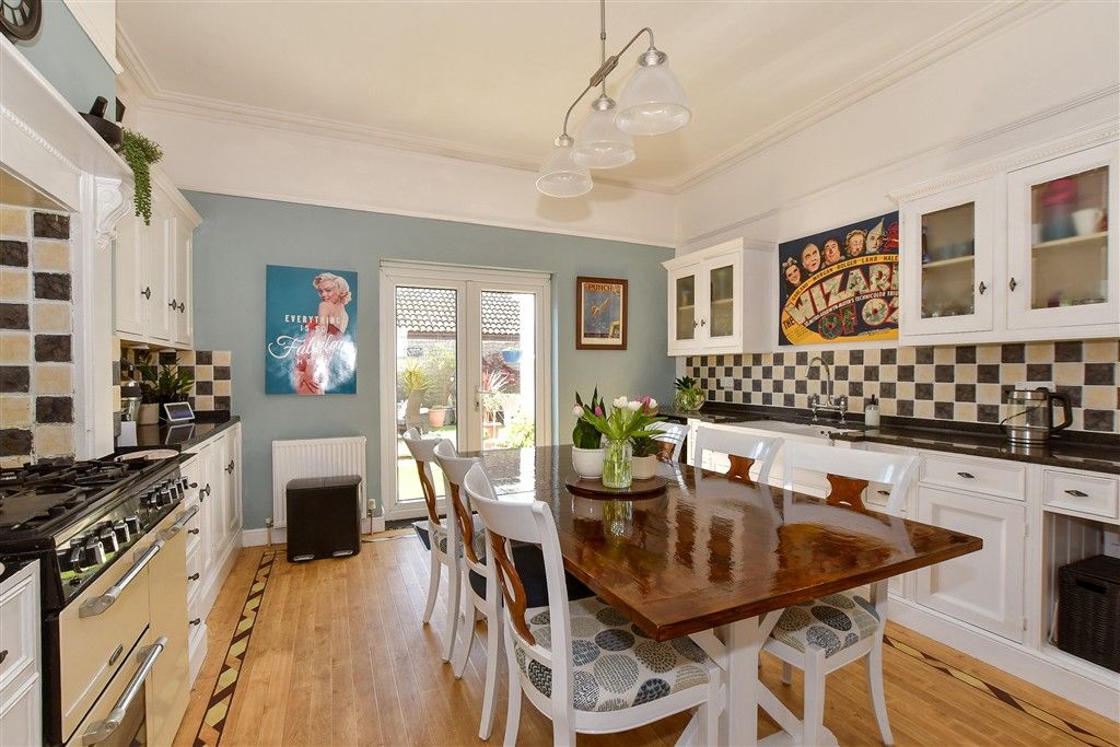 Property photo 2 of 19 Kitchen/Dining Room