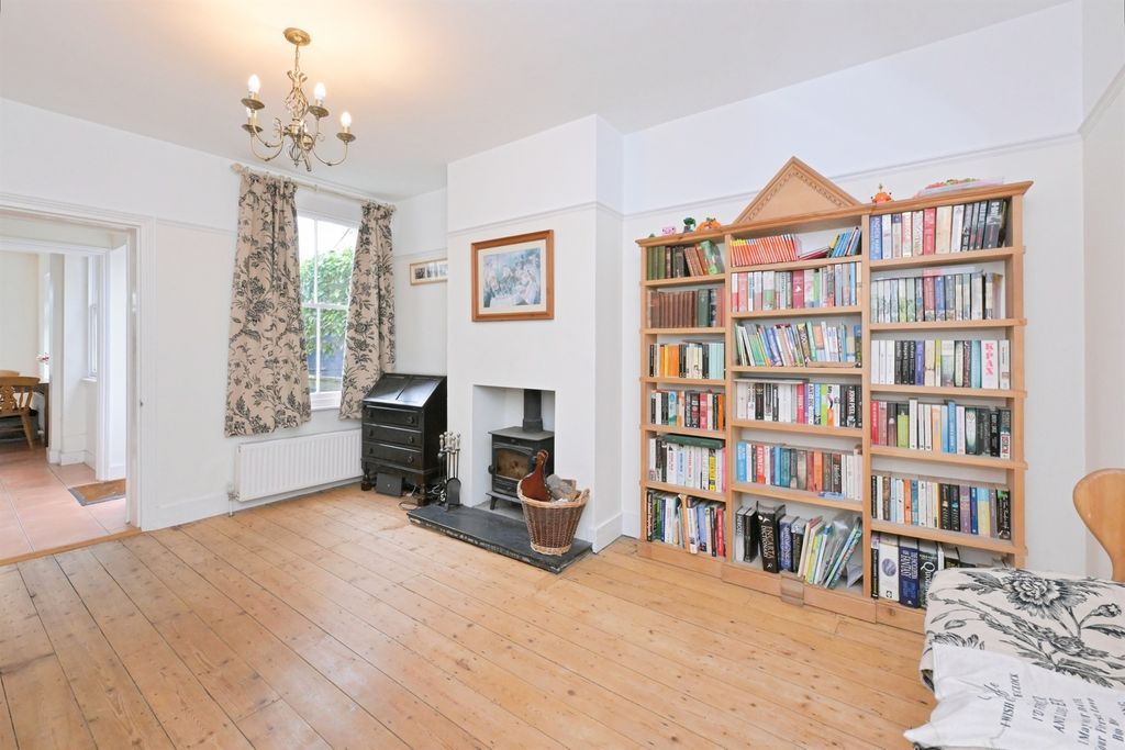 Property photo 2 of 15