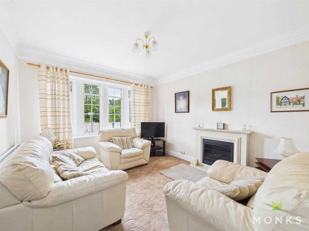 Property photo 2 of 16 Cam01420G0-Pr0743-Still010.Jpg