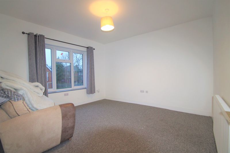 Property photo 3 of 13 Photo 1