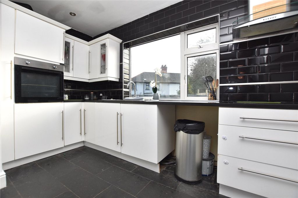 Property photo 3 of 21 Picture No. 05