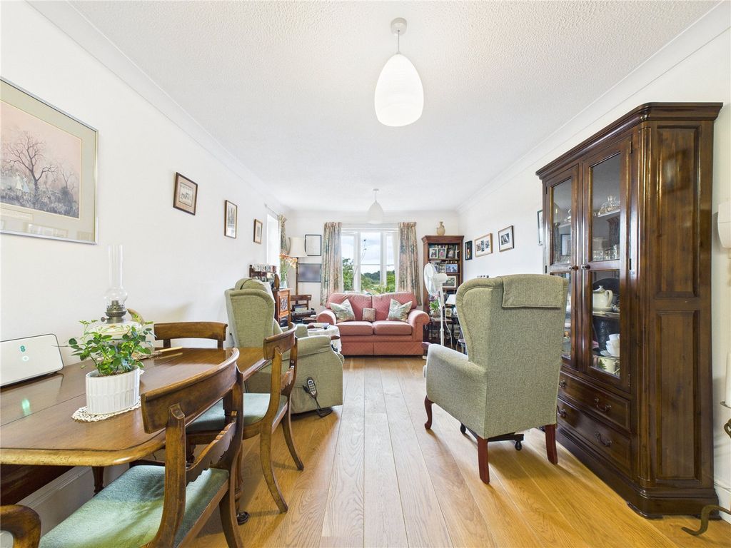 Property photo 2 of 7 Picture No. 04