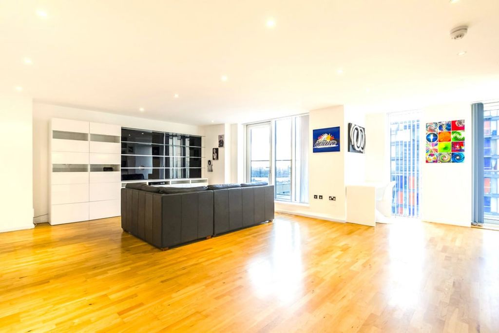 Property photo 1 of 29