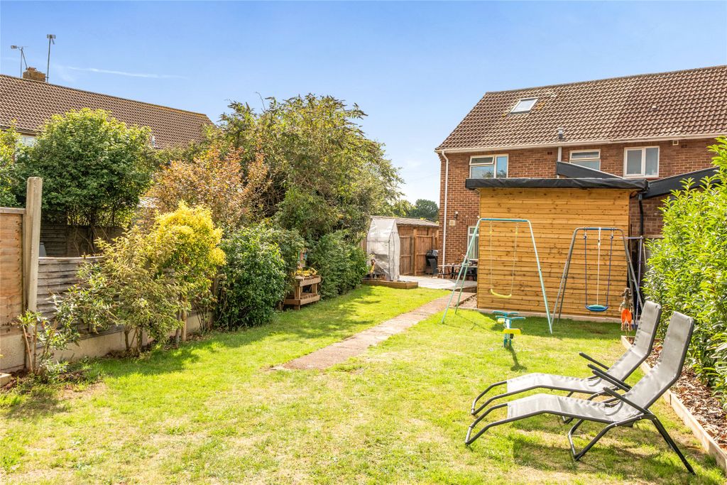 Property photo 2 of 18 Rear Garden
