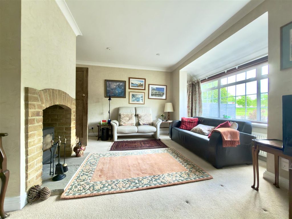 Additional image 40 of 4 bed detached house for saleHorsham Road, Crawley RH11