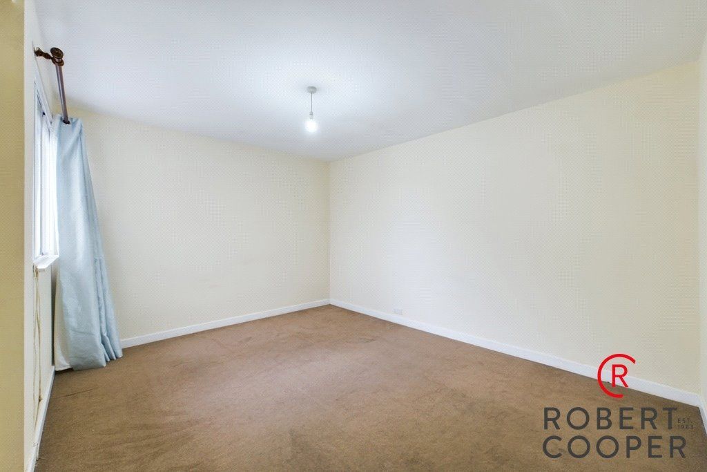 Property photo 3 of 7 Picture No. 12