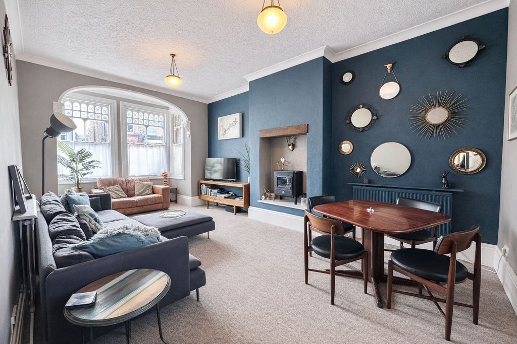 Property photo 2 of 10 Picture 2