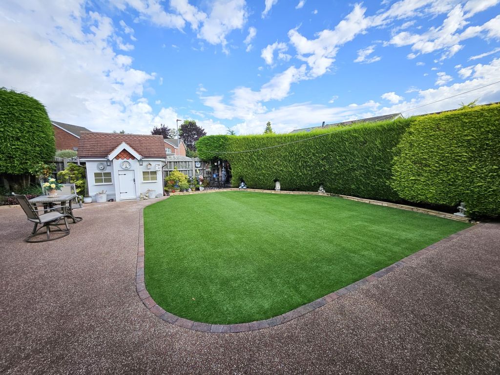 Property photo 2 of 18