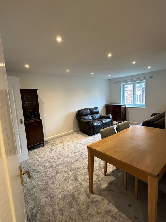 Property photo 2 of 9 Photo 3