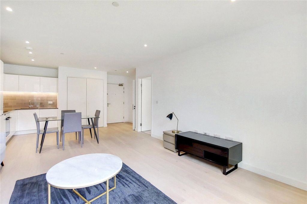 Property photo 3 of 7 Picture No. 10