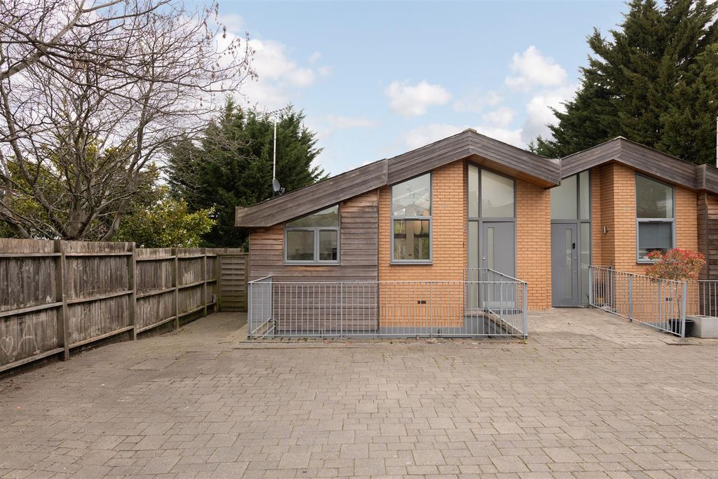 Property photo 1 of 21 Bell Brook 20.Jpg