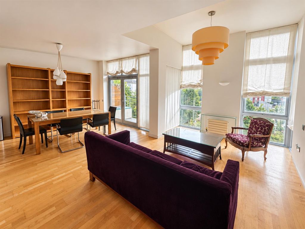 Property photo 1 of 11 10.Png