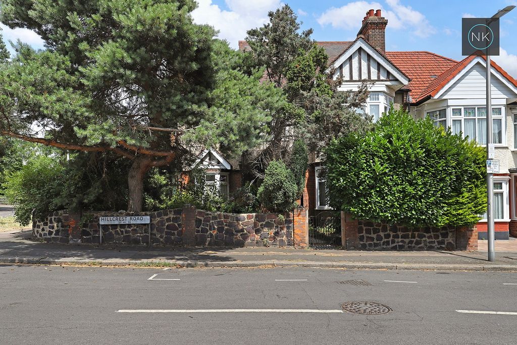 Property photo 1 of 4 4377990