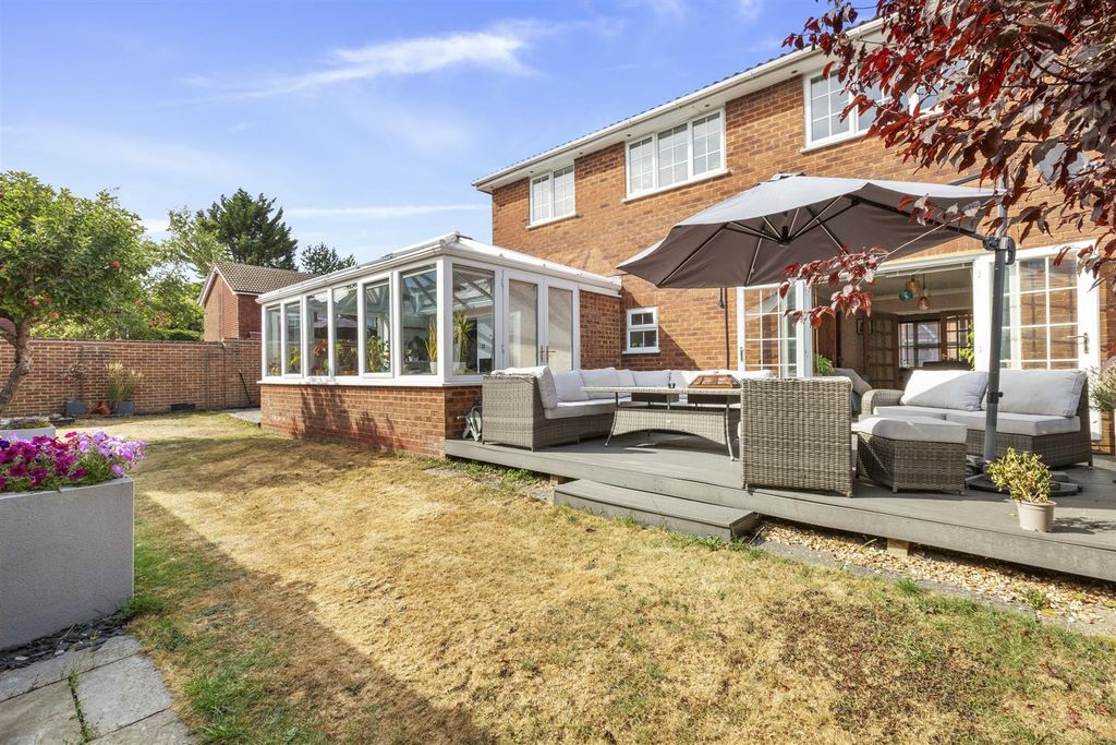 Property photo 2 of 25 Selwood Way-21.Jpg