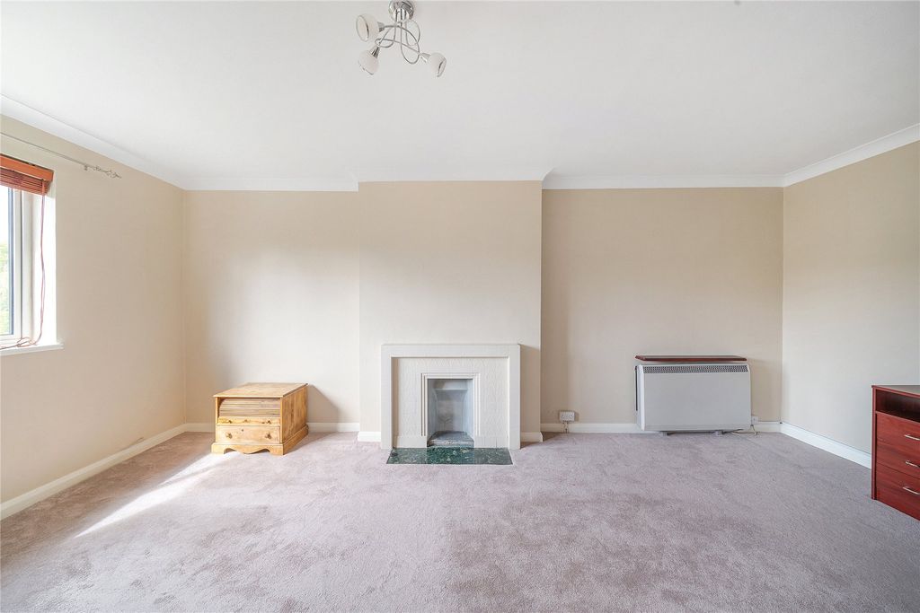 Property photo 2 of 8 Picture No. 09