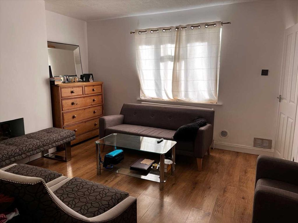 Property photo 1 of 7 Main Picture