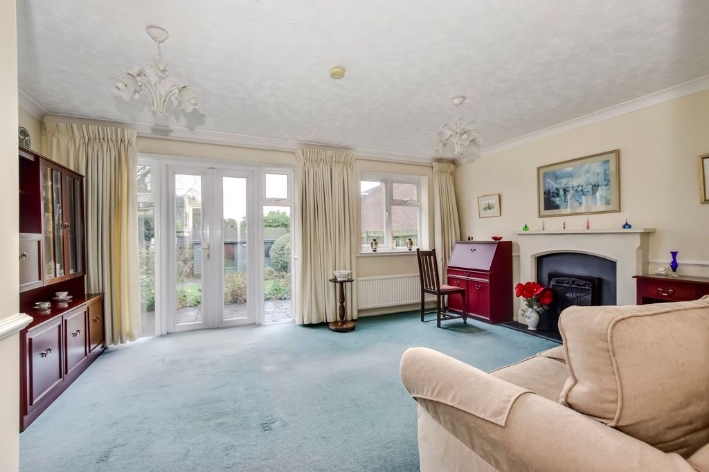 Property photo 3 of 25