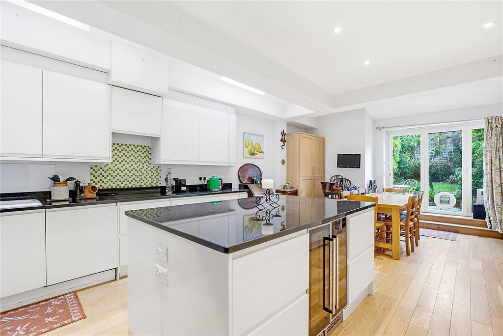 Property photo 3 of 13 Picture No. 28