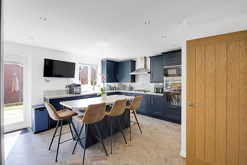 Property photo 3 of 36 5097814