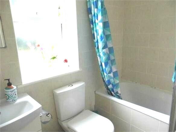 Property photo 3 of 4 Bathroom.Jpg