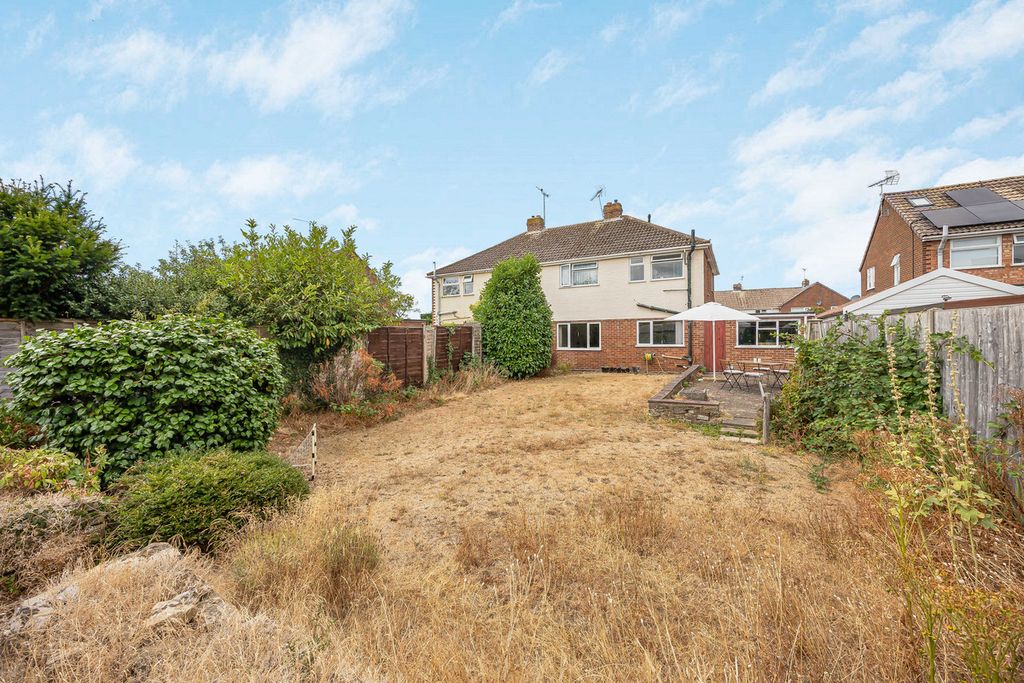 Property photo 2 of 20