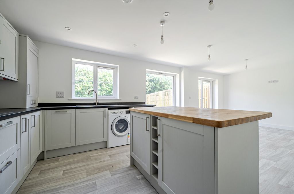 Property photo 2 of 26 1483708-16-6A3E8F...