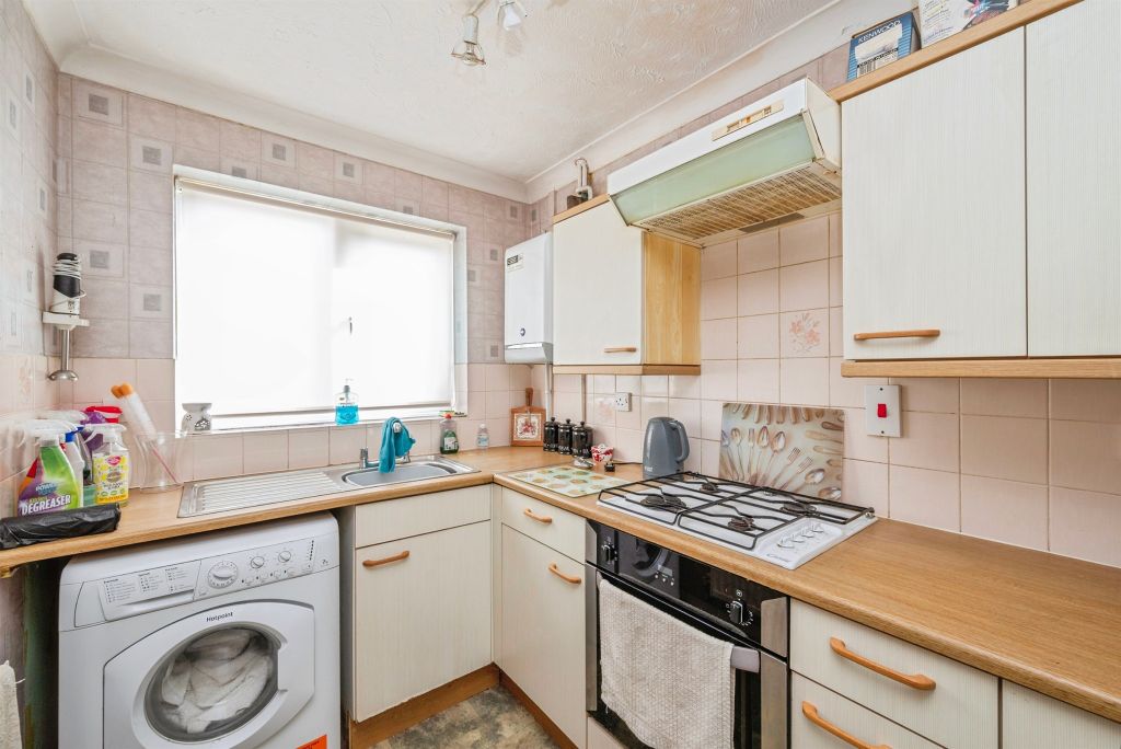 Property photo 3 of 17