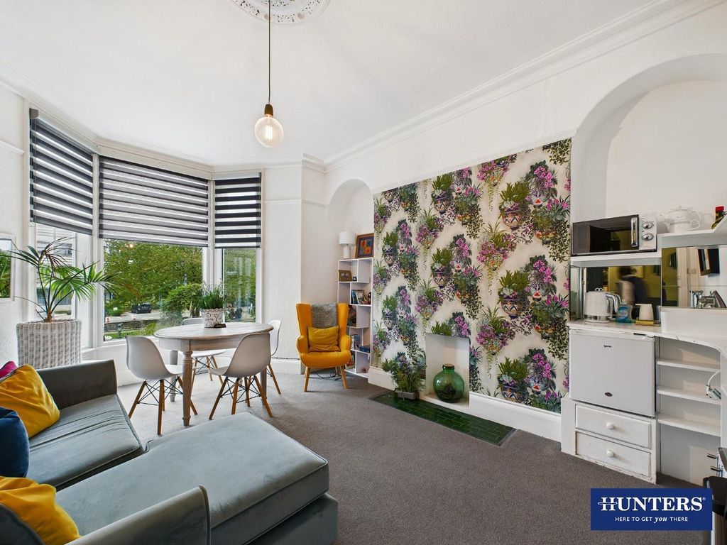 Property photo 2 of 32 Guest Lounge