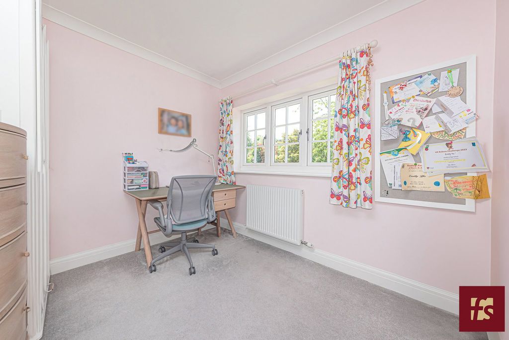 Additional image 28 of 5 bed detached house for saleTalisman Close, Crowthorne, Berkshire RG45