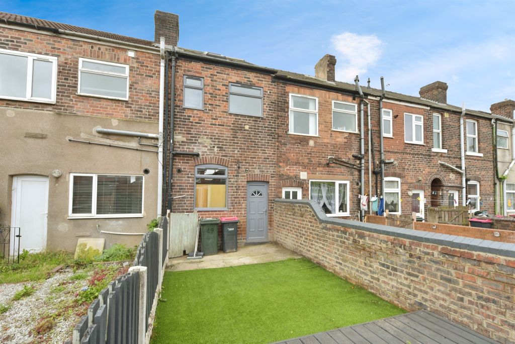 Property photo 3 of 17