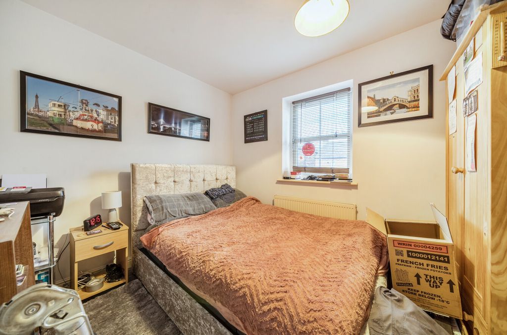 Property photo 3 of 11 1381249-5-691343B...