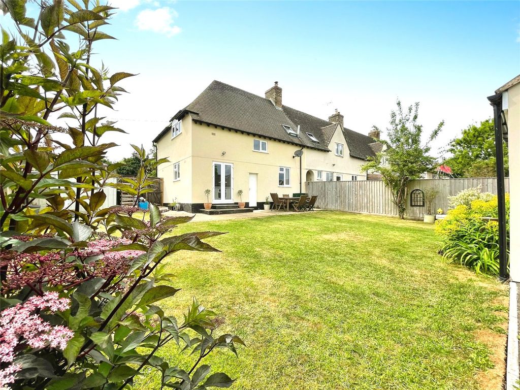 Property photo 2 of 12 Picture No. 09