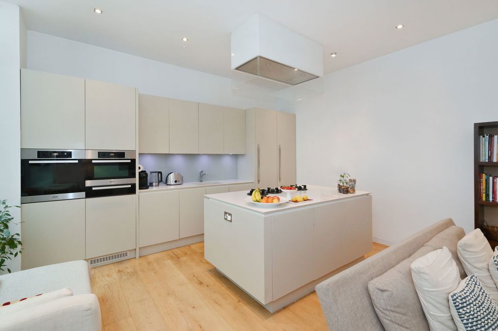 Property photo 3 of 9