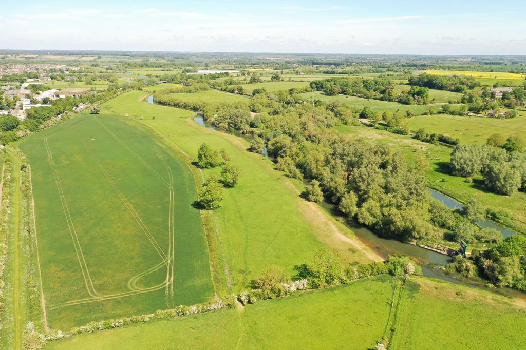 Property photo 2 of 4 Picture No. 06