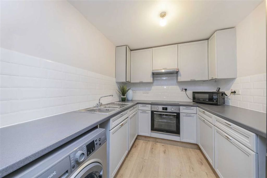 Property photo 3 of 5