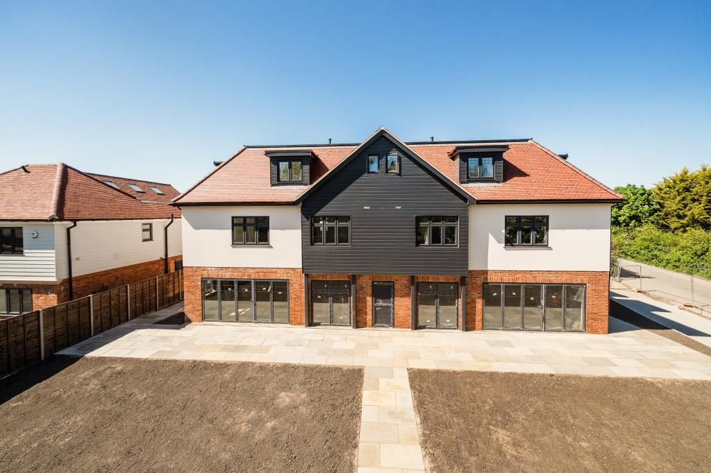 Property photo 1 of 14 External View