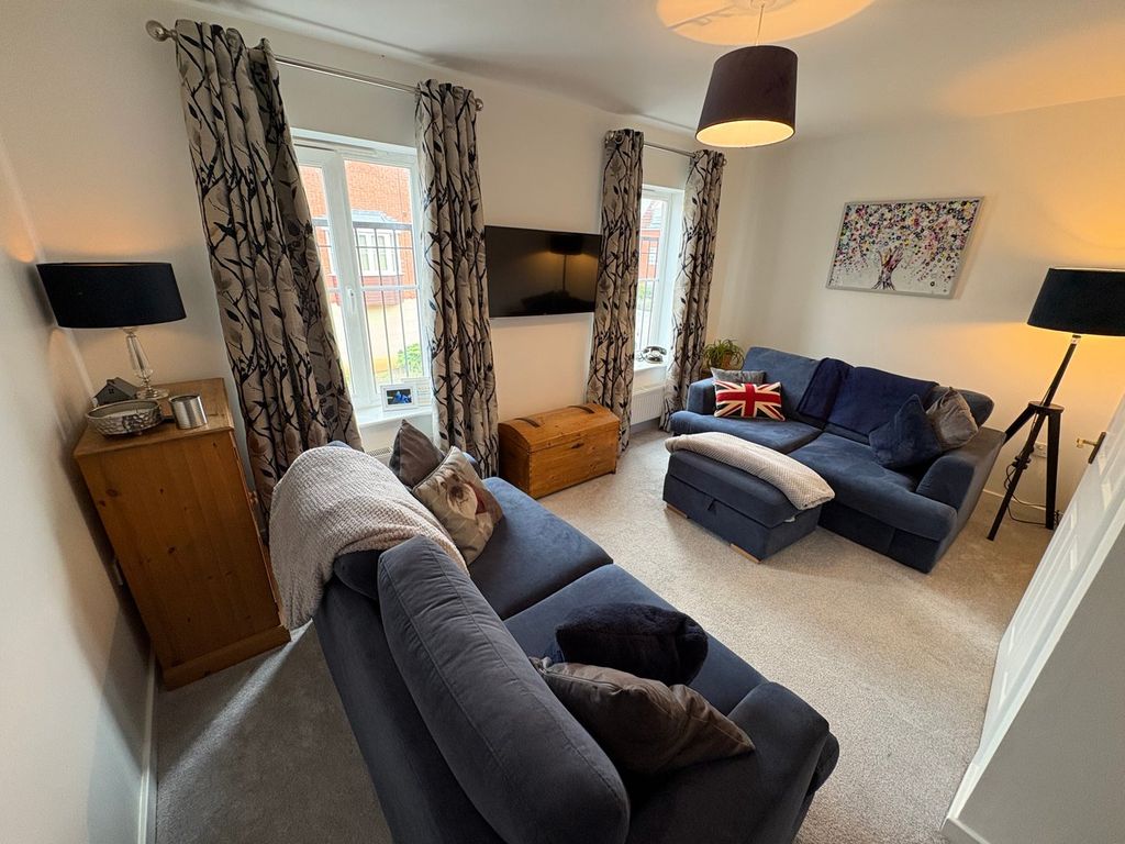 Property photo 2 of 14