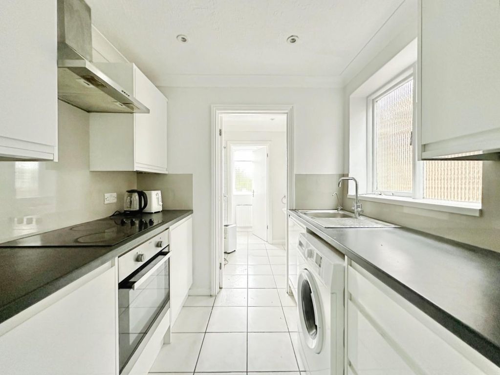 Property photo 2 of 8 Kitchen2.Jpg